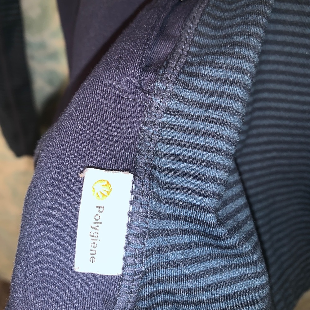 pullover top - Picture 4 of 5